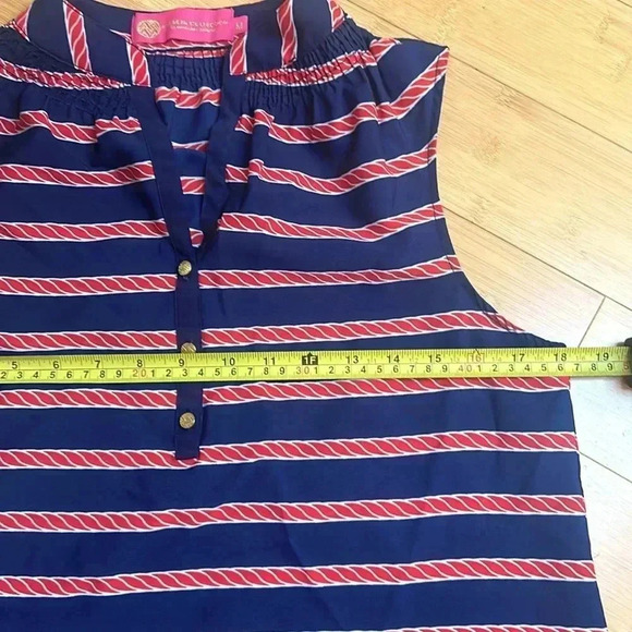 Macbeth Collection Red, White, and Blue Sleeveless Top size Medium - Picture 7 of 9